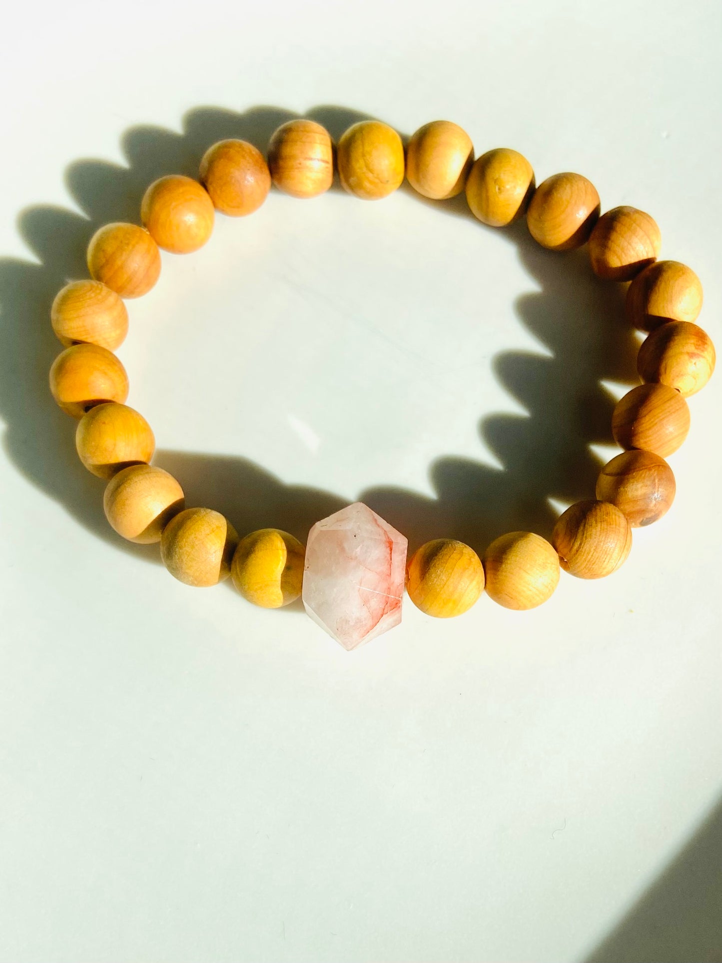 Lyra sandalwood bracelet with rose quartz