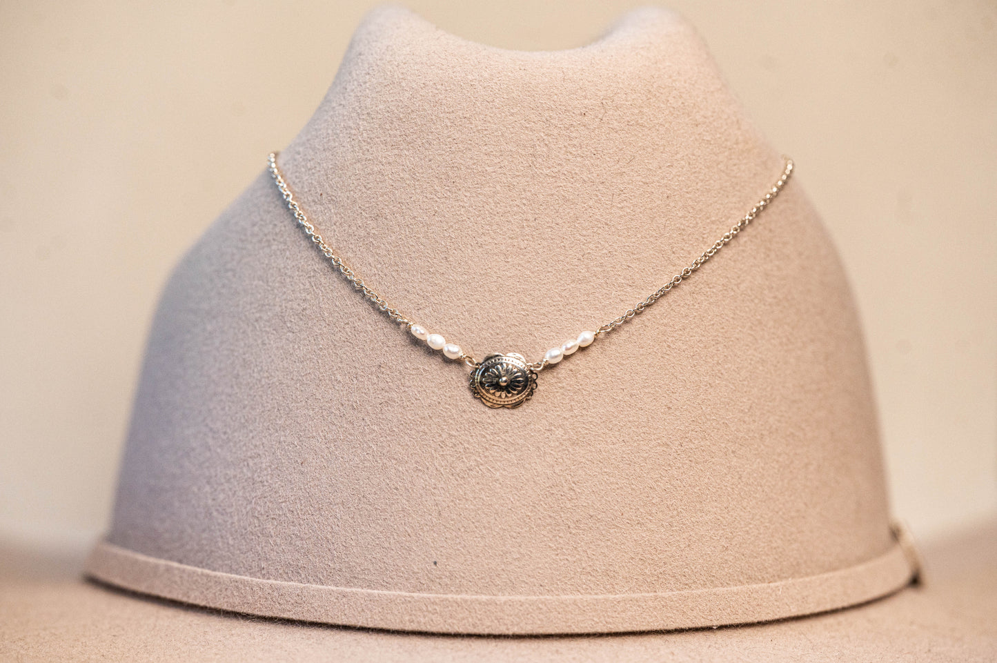 Necklace Concho with Pearls