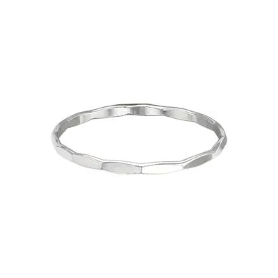 Ring Hammered Band Silver
