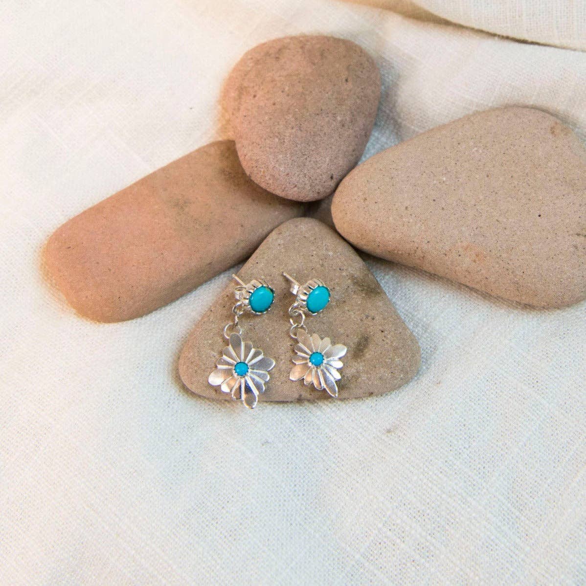 Radiante: Turquoise Stardrop Earrings