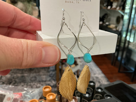 Feather drop earring turquoise