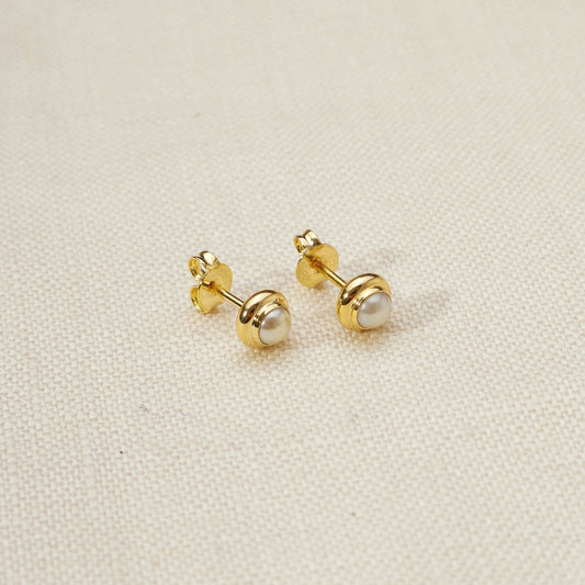 18k Gold Filled Pearl Stud With Bezel