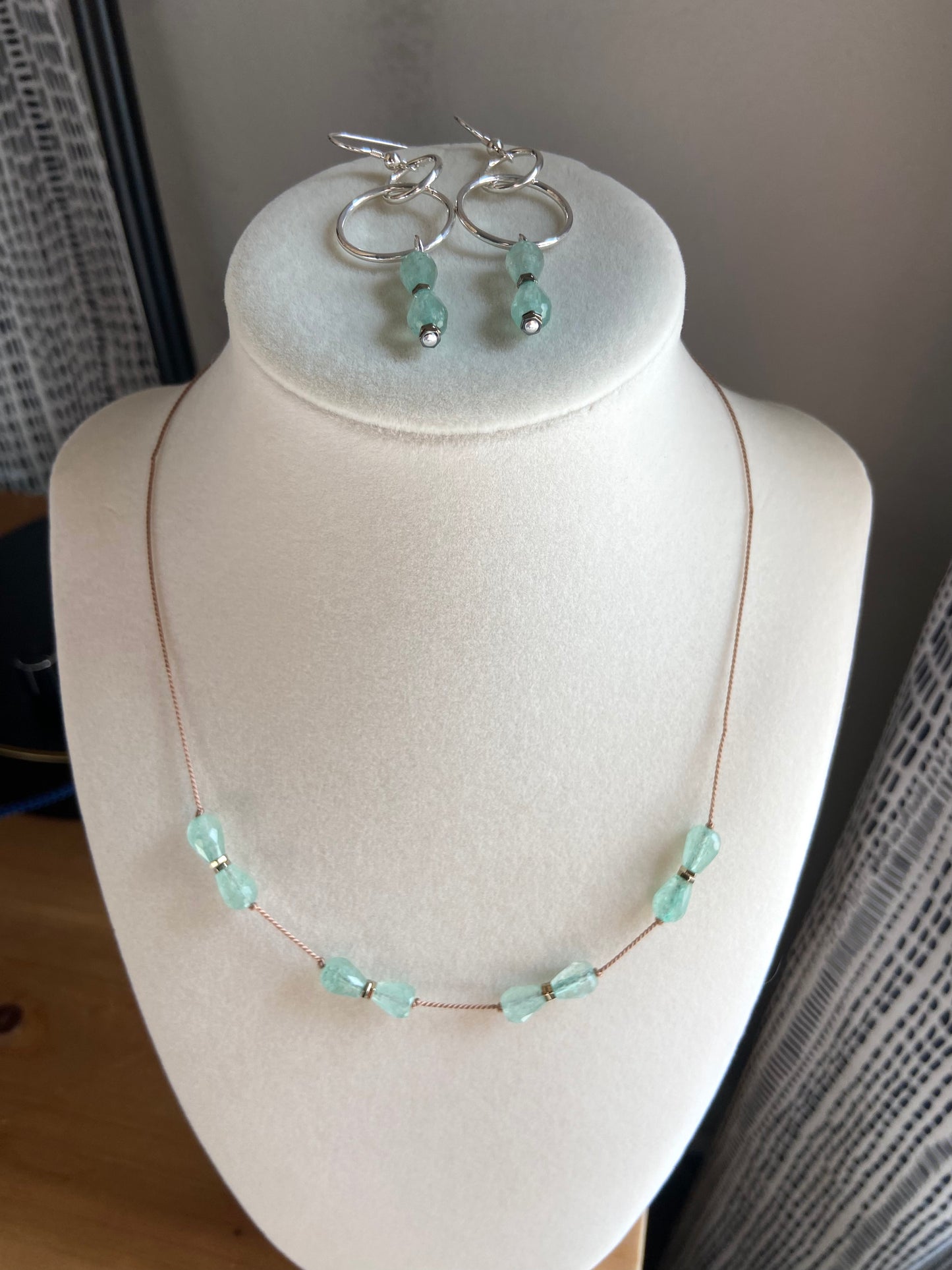 Green chalcedony necklace