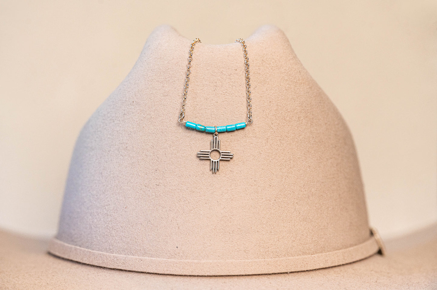 Necklace Kingman Turquoise Zia Pendant