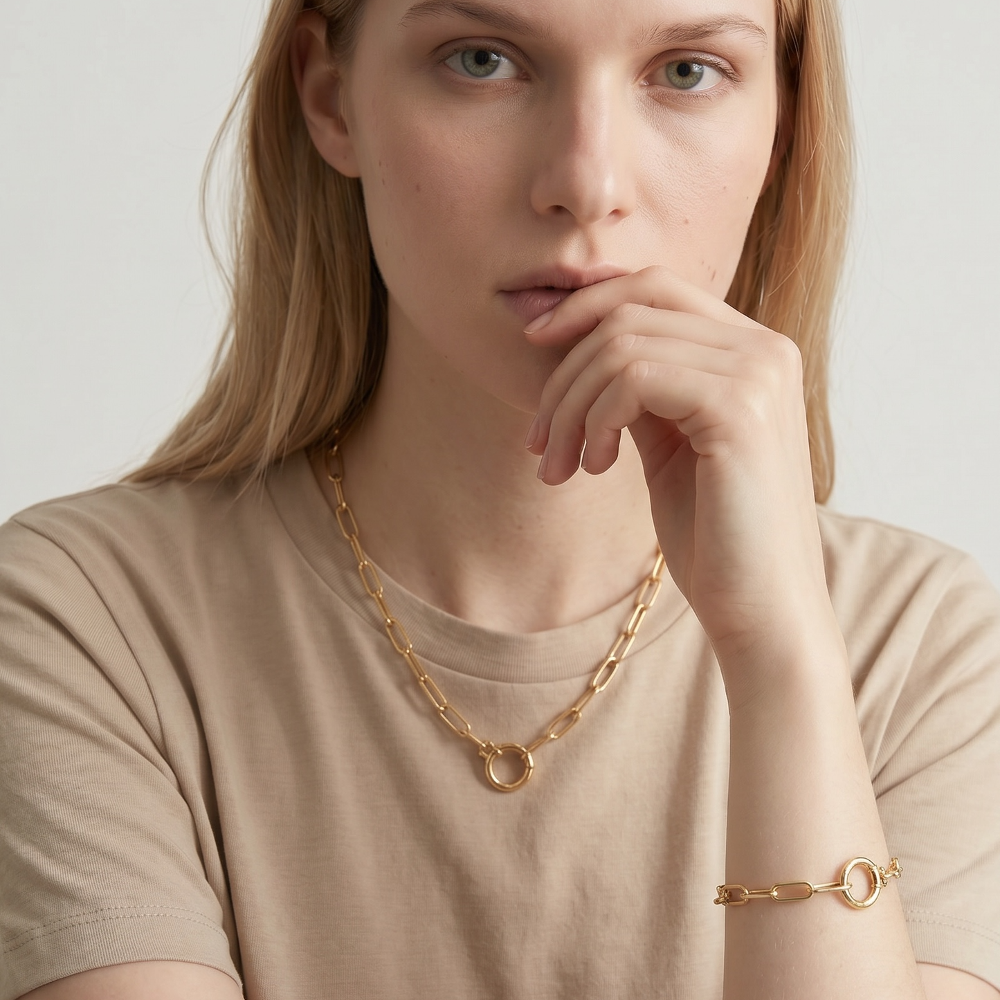 Paperclip Chain With Round Clicker Clasp Bracelet