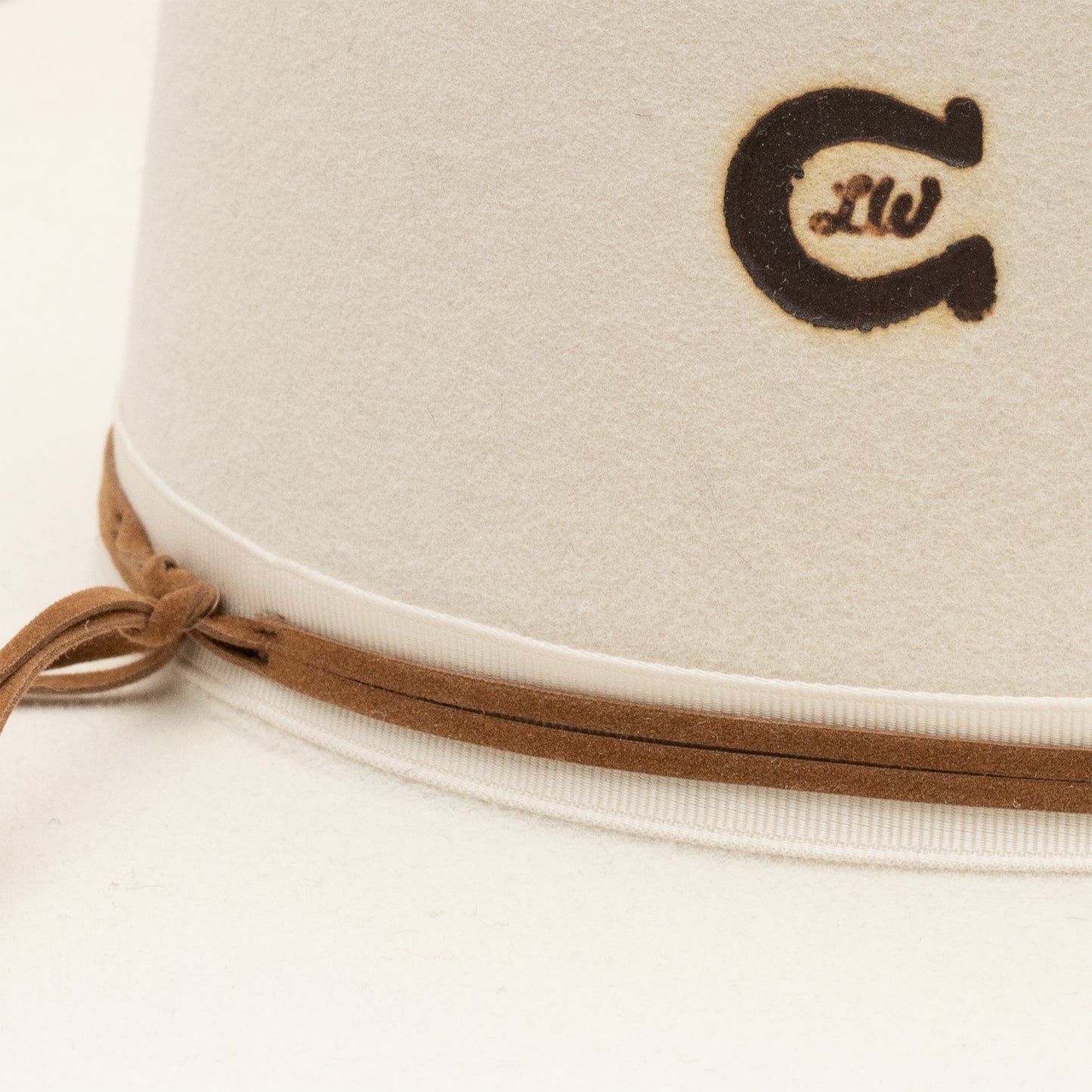 CHARLIE 1 HORSE White Lightnin